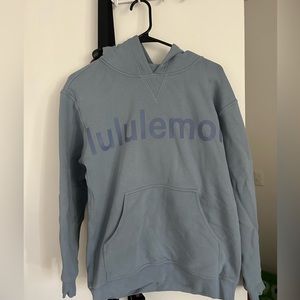 Lululemon women’s sweatshirt